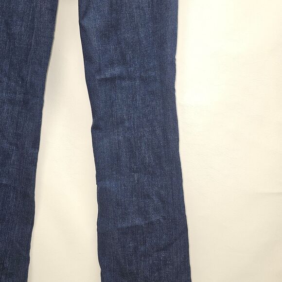 Levi’s Shaping Mid Rise Bootcut Jeans Size 6 W28 PC9 58826-0002 Medium Wash - Picture 9 of 16